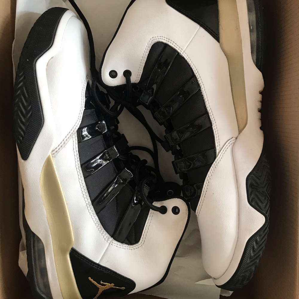 Jordan Max Aura 8.5 in Men’s